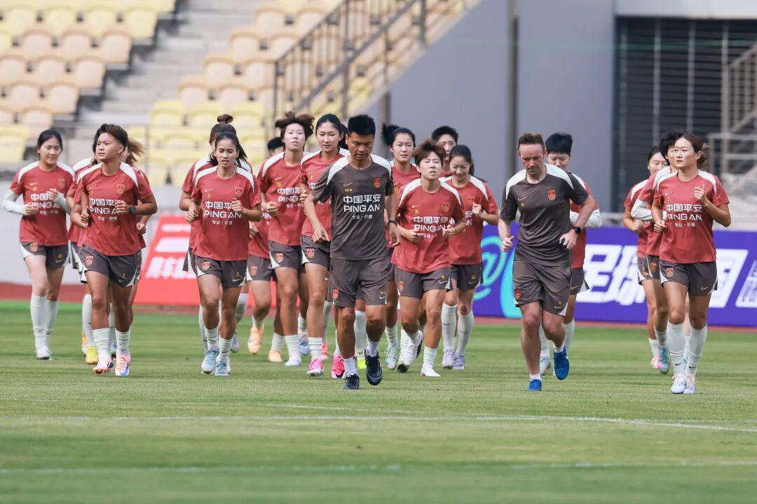 V体育官网-明晚迎战俄罗斯！中国女足主帅点评武汉新国脚